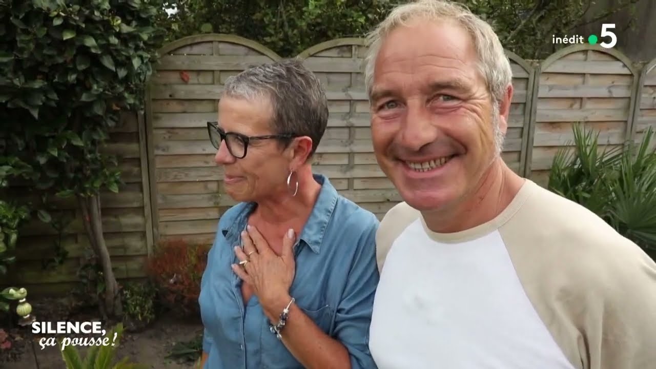 Pas de panique / 3 ans après : végétaliser un long mur de jardin - Silence, ça pousse ! 25 juin 2022
