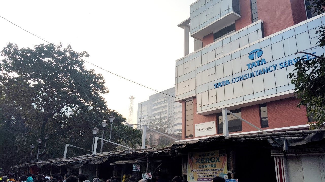 Gyanmarg is live from JEE Mains 2026 Season 1 Exam Center TCS Gitobitan! 28th January 1st Shift #jee