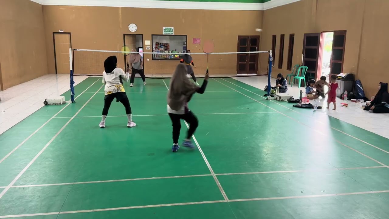 Badminton di kadestra siti n pipih vs hanin n alexa,11/01/26 part 2