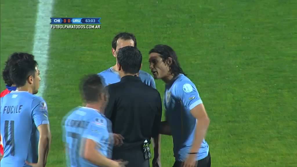 Expulsi&oacute;n de Cavani. Chile 0 - Uruguay 0. Cuartos de Final. Copa Am&eacute;rica 2015. FPT.