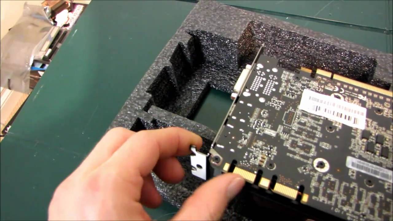 EVGA NVIDIA GTX 570 HD Display Port Video Card Unboxing & First Look Linus Tech Tips