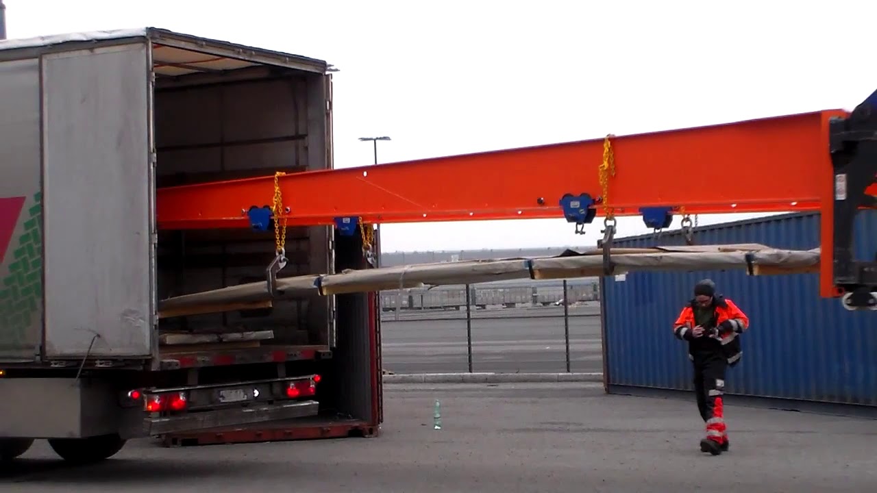 Meclift ML1612R heftruck - Staalplaten laden in container