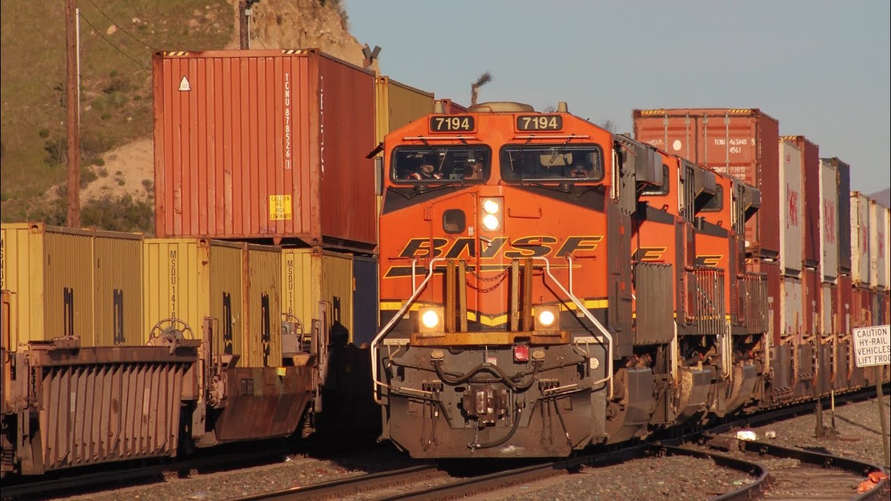 Heavy Rail in the Cajon pass! February 2026!