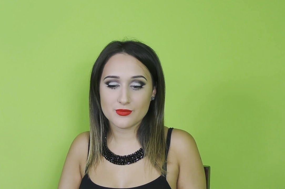 SILVER GLITTER CUT CREASE SMOKEY EYE || Make up per serate STRONG!!!