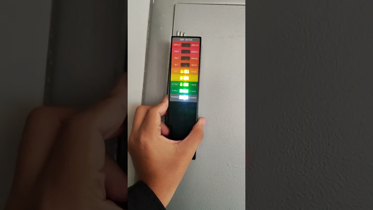 FUI AT&Eacute; O CEMIT&Eacute;RIO TESTAR UM DETECTOR DE FANTASMAS 👻
