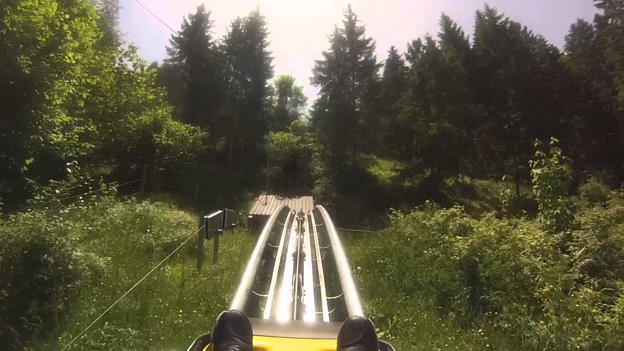 Luge d'été à Buttes (Suisse)