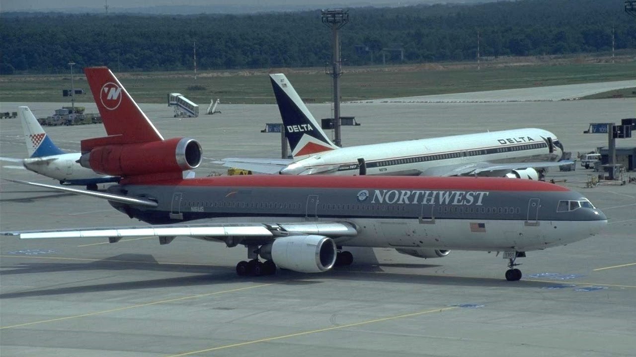 Flughafen Frankfurt Airport FRA - plane observation decks Besucherterrassen 1/B + 2/D - July 1997
