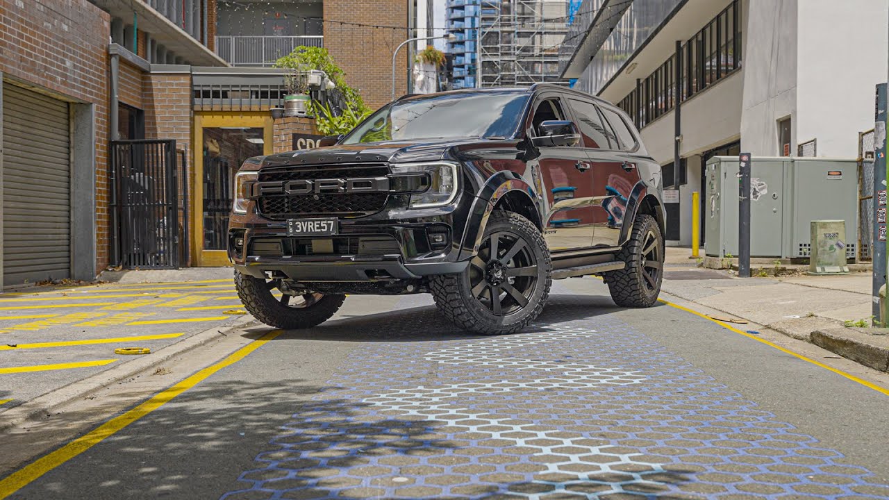 Расширители крыльев EGR для Ford Everest EK 2022 — видео по установке