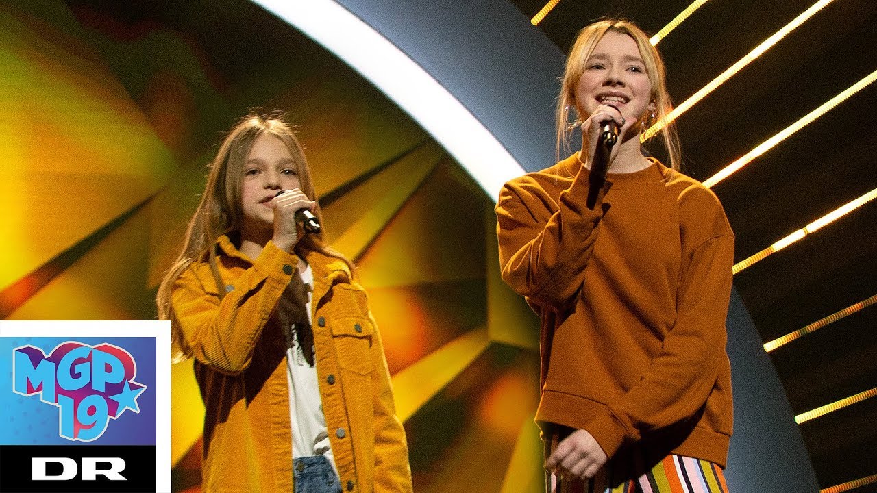Lisa & Xenia - Ham, som troede (LIVE) | MGP 2019 | Ultra