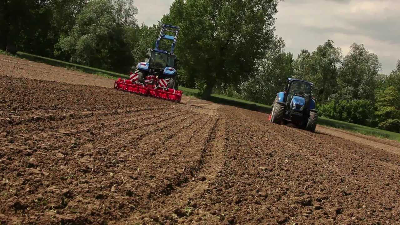 New Holland Agriculture Demo Tour Italy 2013