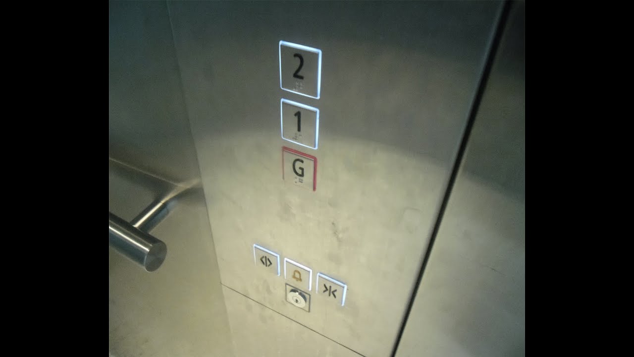 Auckland Airport - Schindler D-Series & 5500 MRL lifts