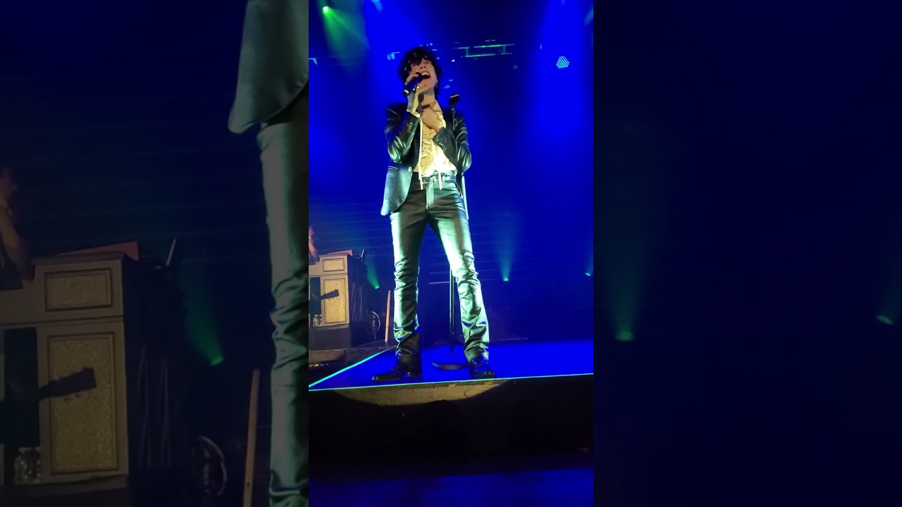 LP Toronto - Hold the Light (11/04/23)