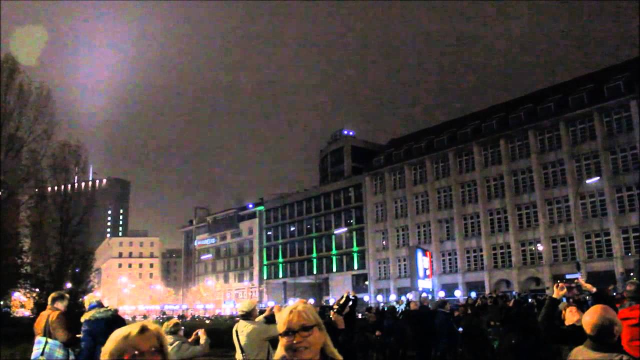 Ballon-Aufstieg Lichtgrenze Zimmerstr./Axel-Springer-Str