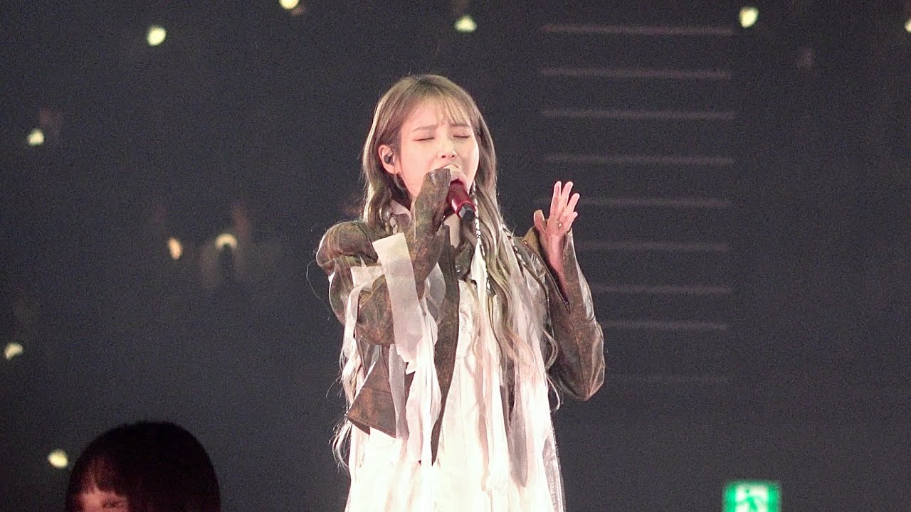 아이유 IU 시간의 바깥 (above the time) | 240302 IU H.E.R. WORLD TOUR CONCERT in SEOUL