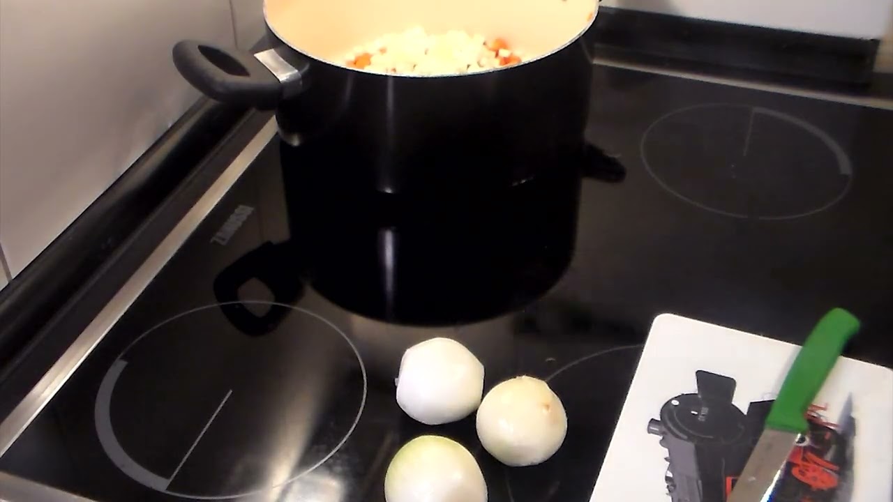 Roman der Handwerker Episode 219 Schweinegulasch