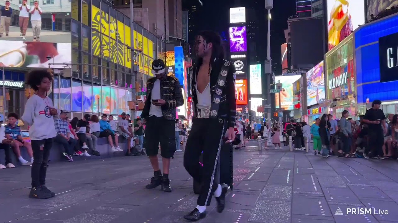 NYC:LIVE*MichaelsMirror.com, TIMES SQUARE, Tuesday August 22, 2023😎