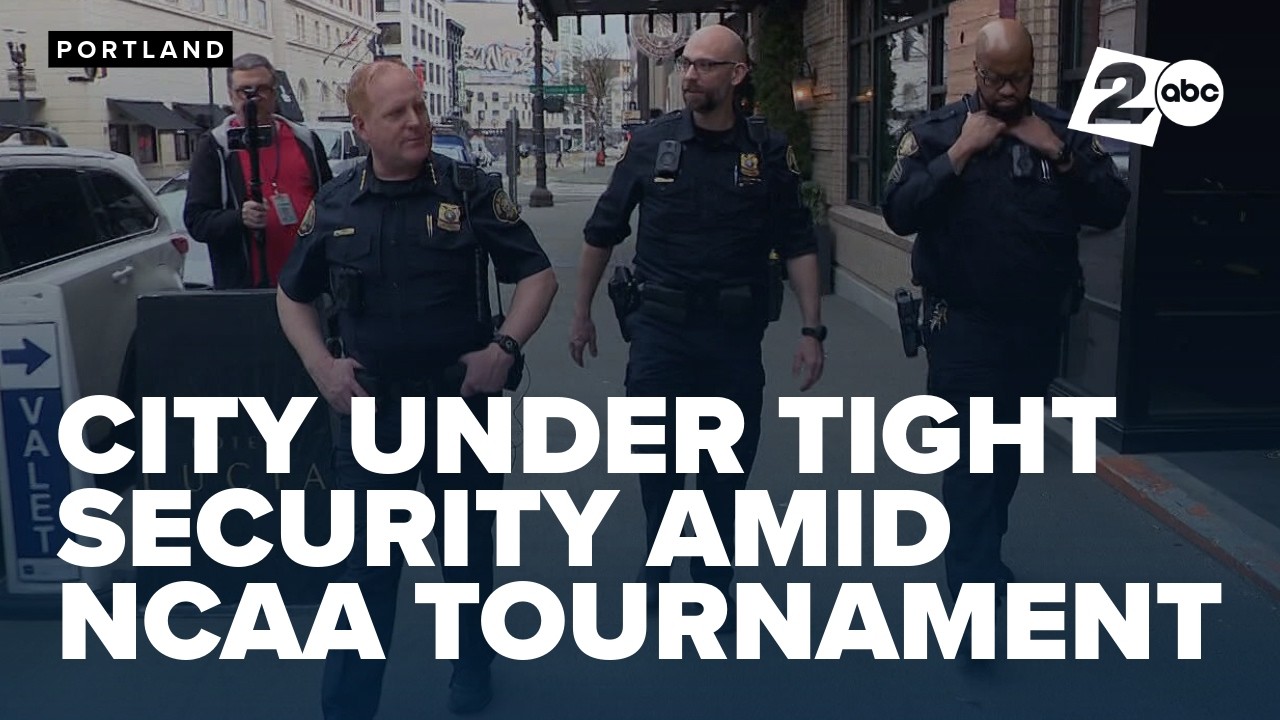 Турнир March Madness прибывает в Портленд, привлекая толпы болельщиков и усиливая полицейское пат...