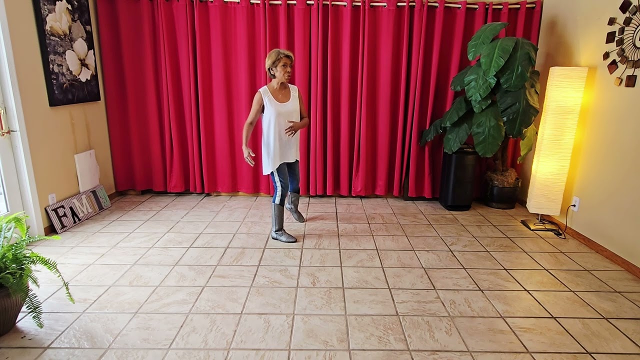 Turn The Lights Off line dance (TEACH).