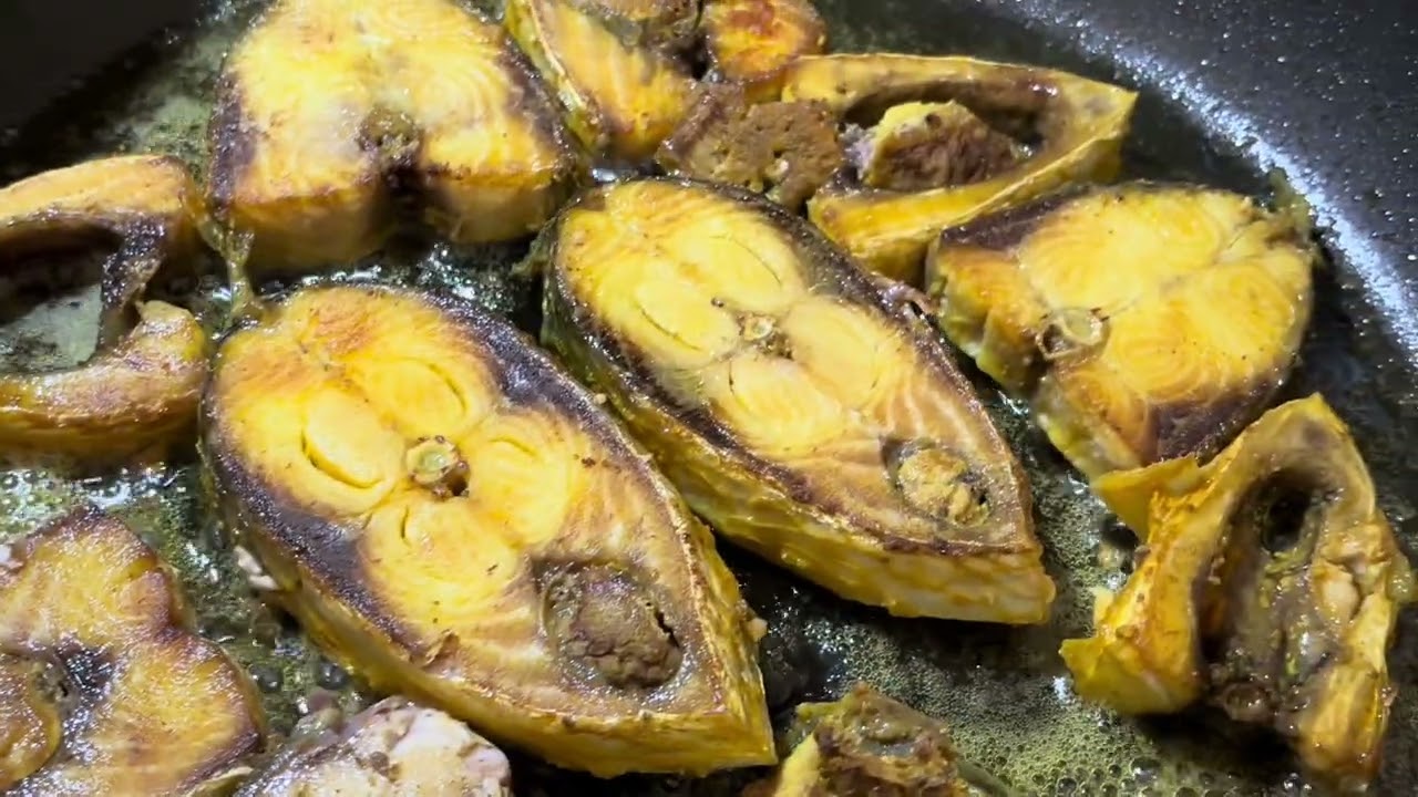 Cooking🔥: Chicken BBQ And Hilsa Fish || বাধাকপি মুরগির কারি 🎊