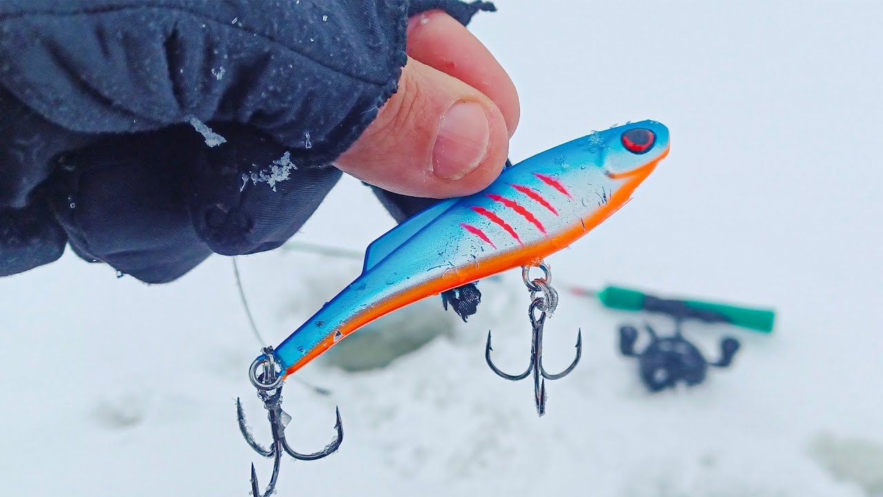 ДЫХАНИЕ ПЕРЕБИВАЕТ ОТ ЭТИХ УДАРОВ судака. ЭТА приманка РАЗДАЛА. Рыбалка зимой в 2026