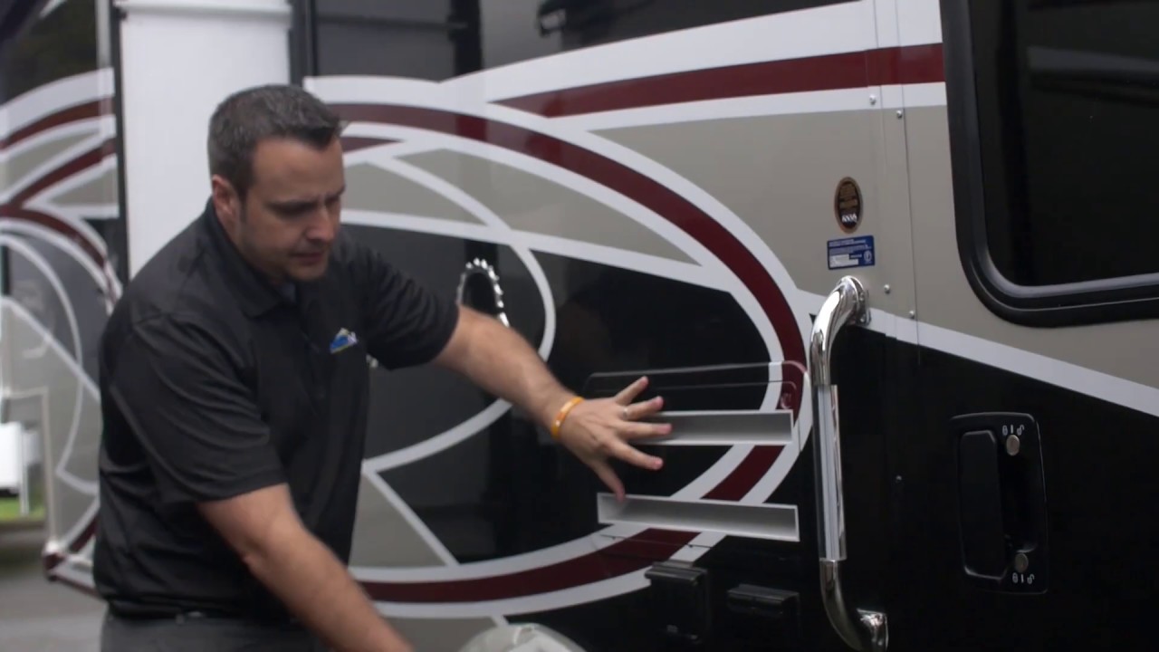 2019 Winnebago Cambria 30J (11926)