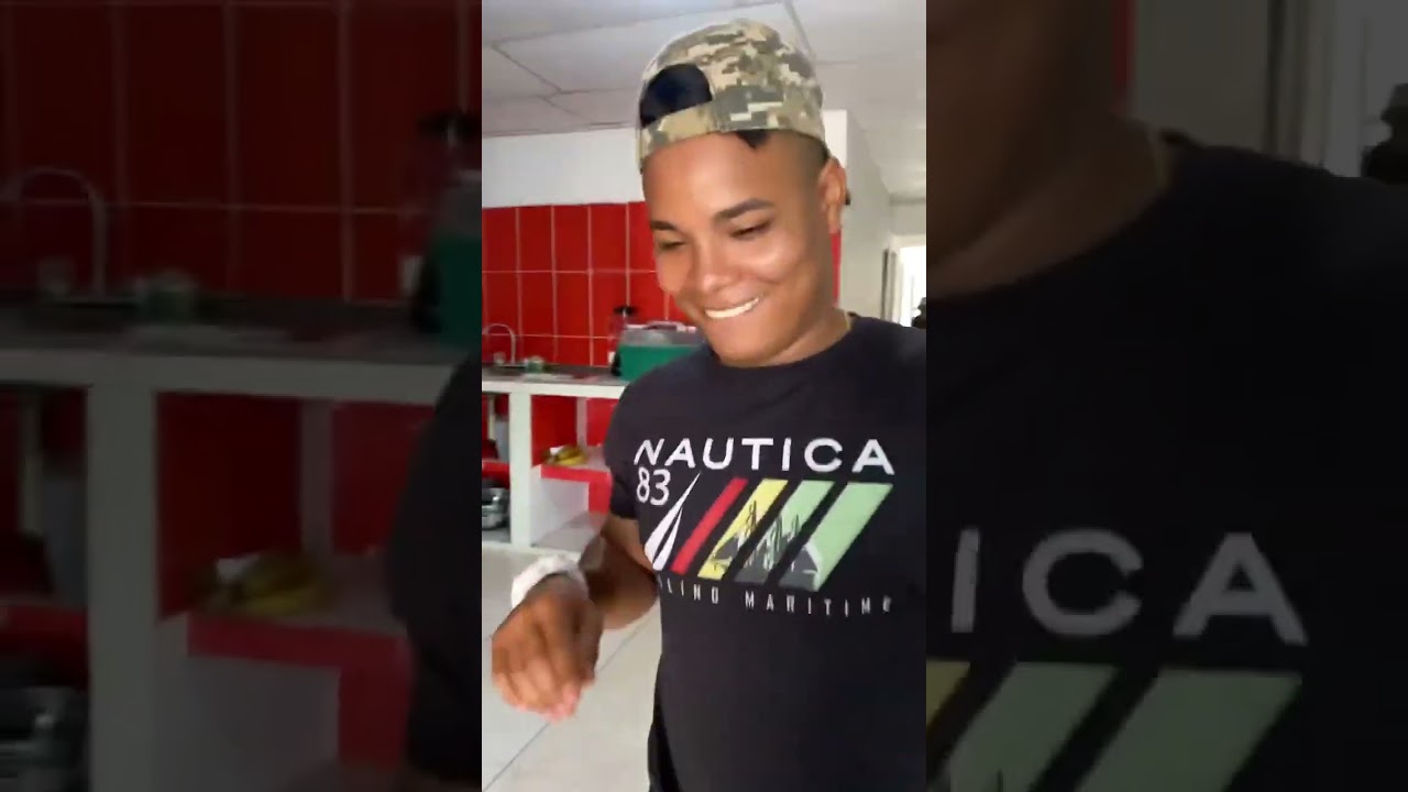 Elcharro se puso a trabajar dé domiciliario