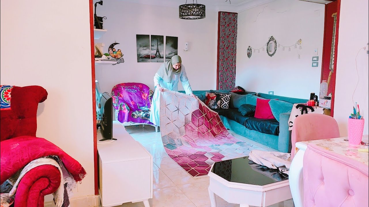 حماتي اتصلت بيا وقالتلي انا جايه قومت جريت🏃 علي الشقه يالهوي علي اللي حصلي😭🏃