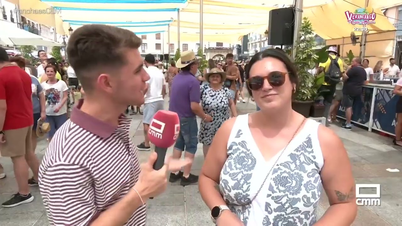 Verbenas y vermut en la Plaza Mayor de Ciudad Real en las fiestas en honor a la Virgen del Prado