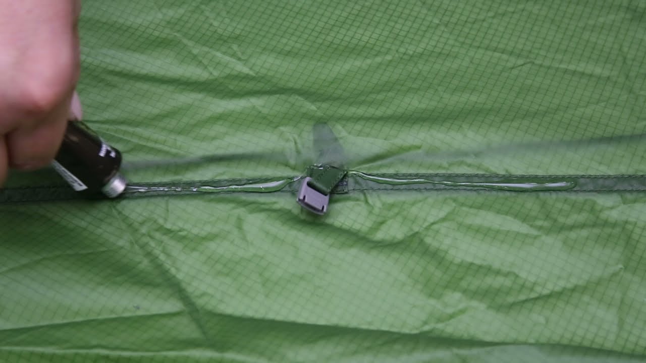 Etancher les coutures de sa tente avec le Seam Sealer silicone de Vaude