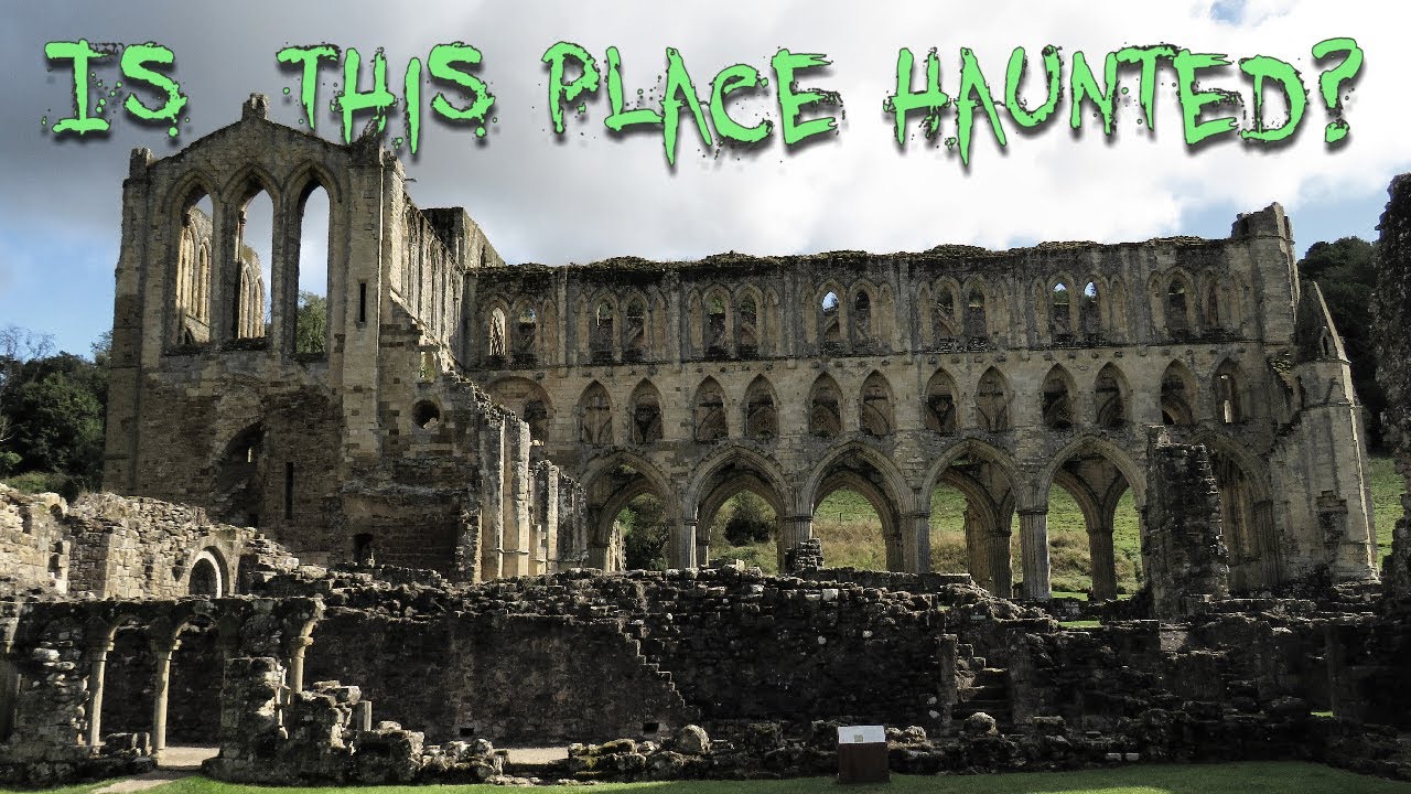 Is this abbey haunted? (first impressions)