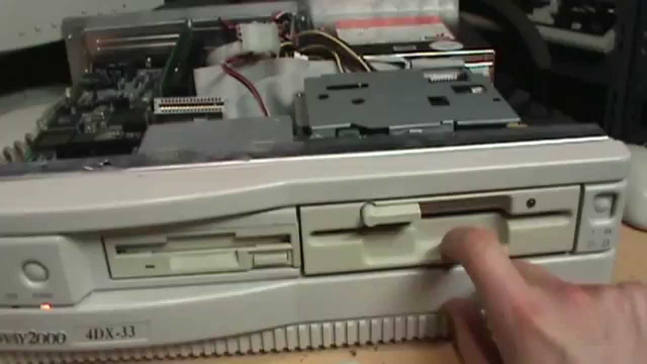 1992 Gateway 2000 4DX-33 Windows 3.1 computer