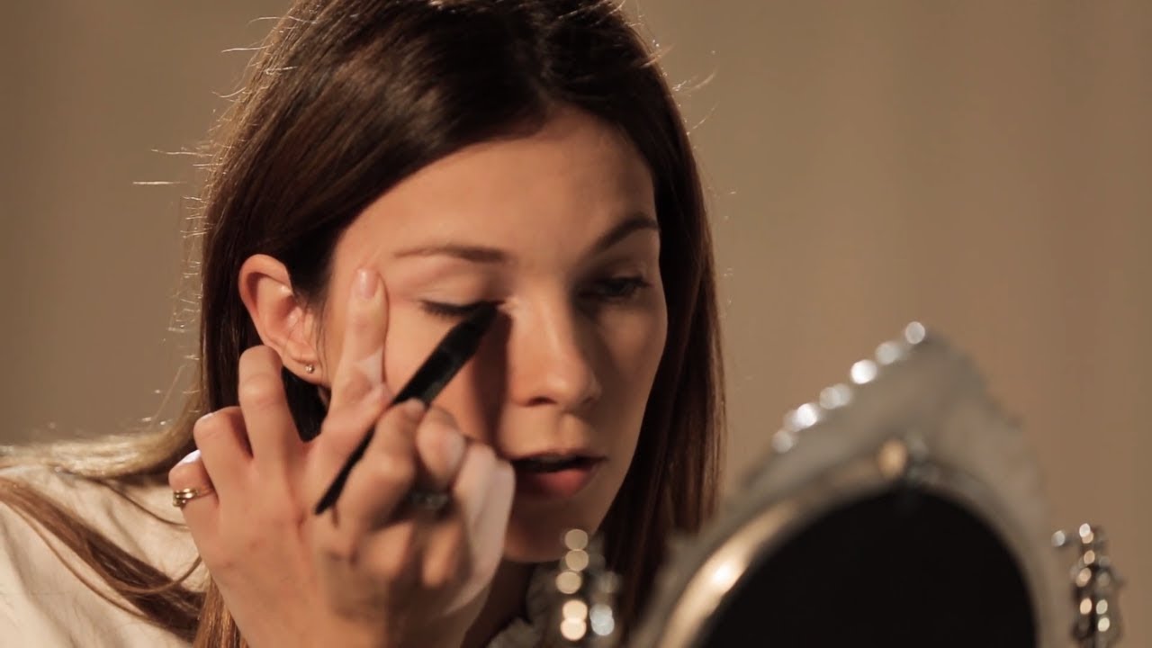 Jak zrobić makijaż na casting? Ania Lucińska podpowiada! [TVN Fashion]