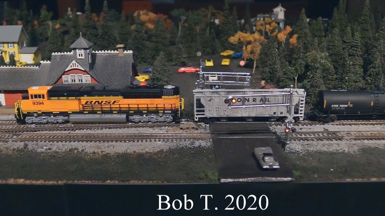 Short N Scale Oil Trains with BNSF power and EOTs