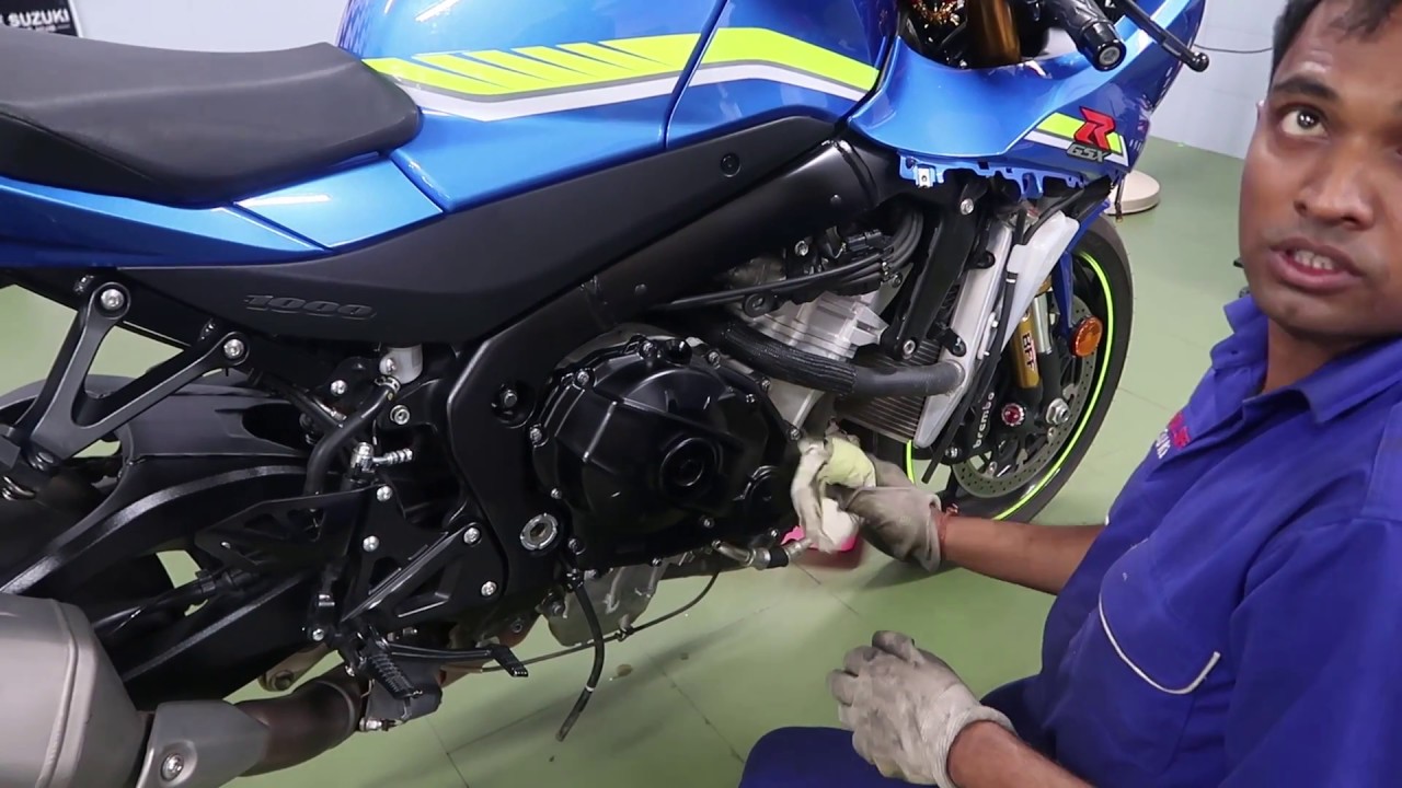 GSX-R 1000R FIRST SERVICE !!!
