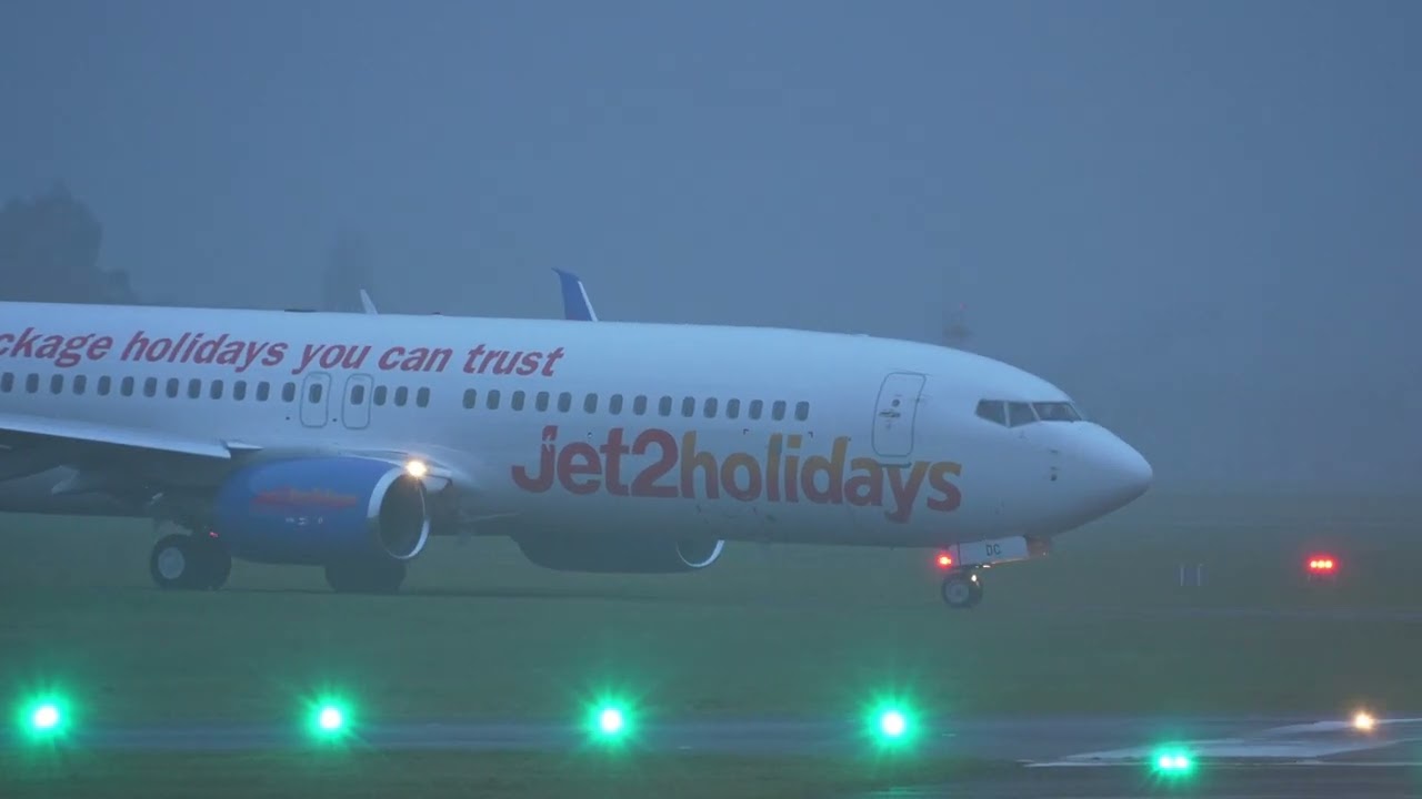 Jet2 Boeing 737-82R 4K Taxi and backtrack before heading to Fuerteventura (FUE) from Bournemouth 
