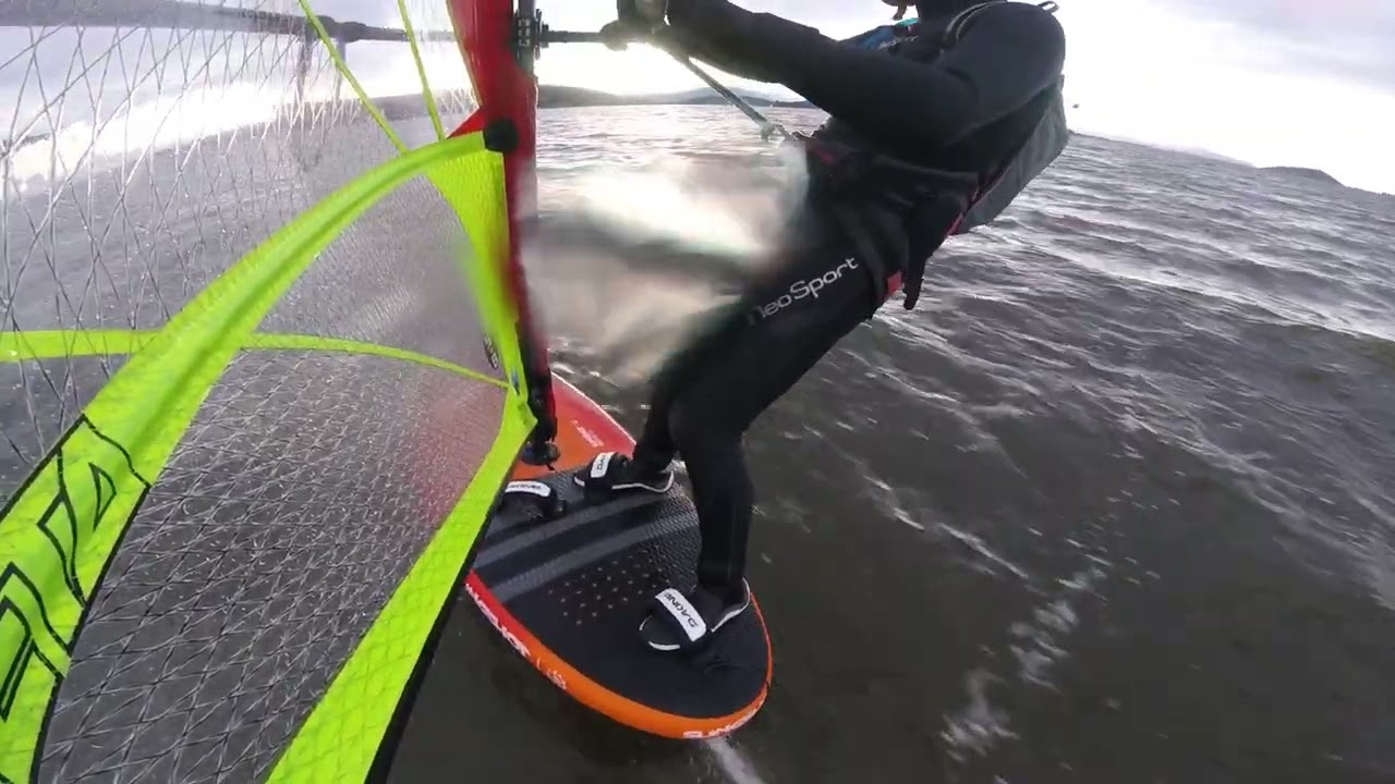 Windfoiling on Slingshot Freestyle Board