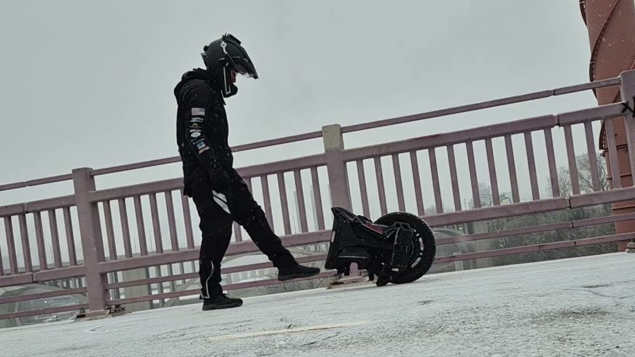 Winter Electric Unicycle Riding Gear and Tips (Minneapolis edition)