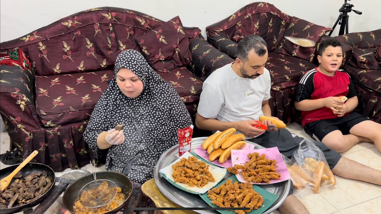 ام جني لمًا اكون ام وزوجه في نفس الوقت طول عمري جدعه وحنينه علي جوزي وعيالي عشان كدا ربنا كرمني👌👌