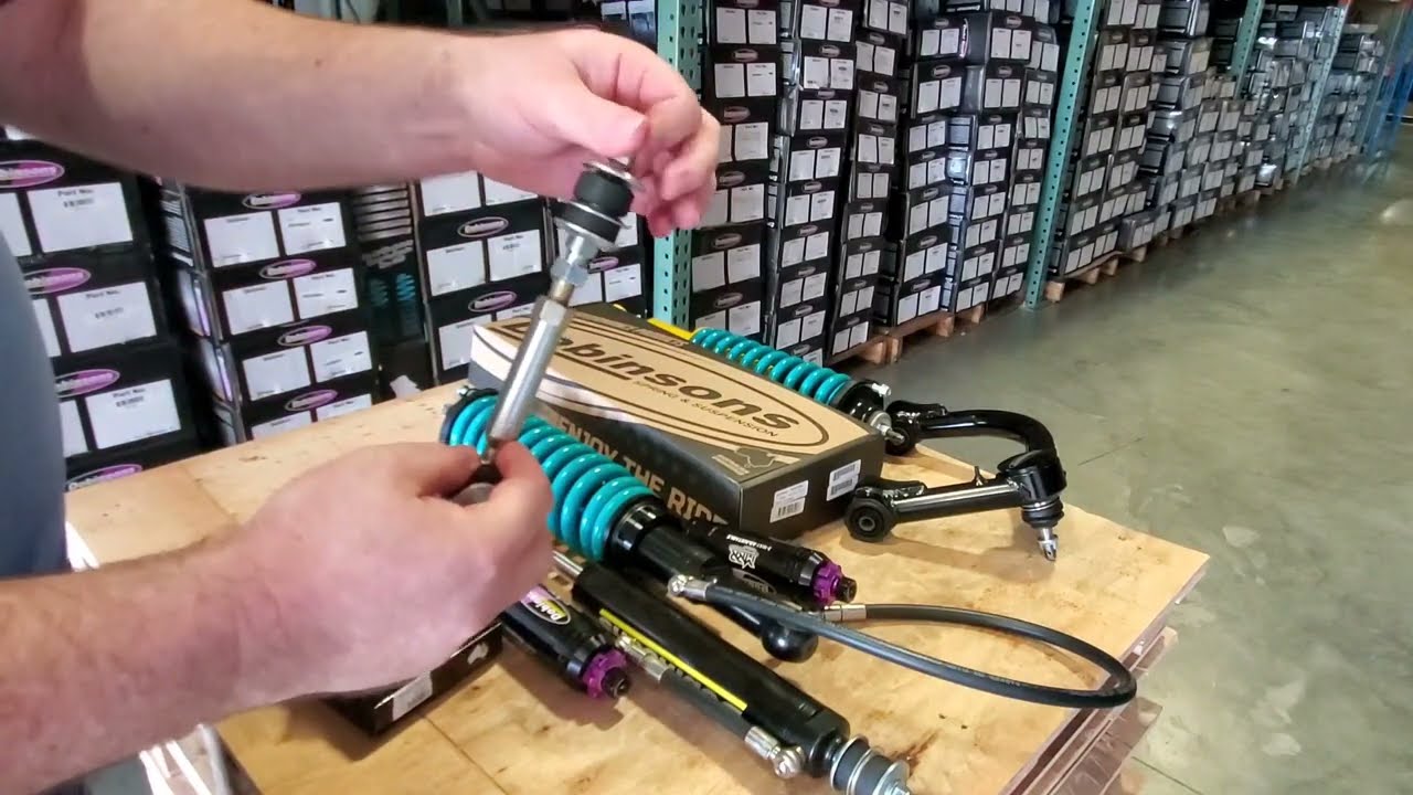 Setting up Dobinsons Rear Adjustable Sway Bar Links for Toyota 4x4's