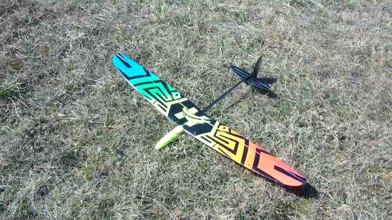 dlg-diaries episode 2 - divetesting and first thermals - hawk dlg