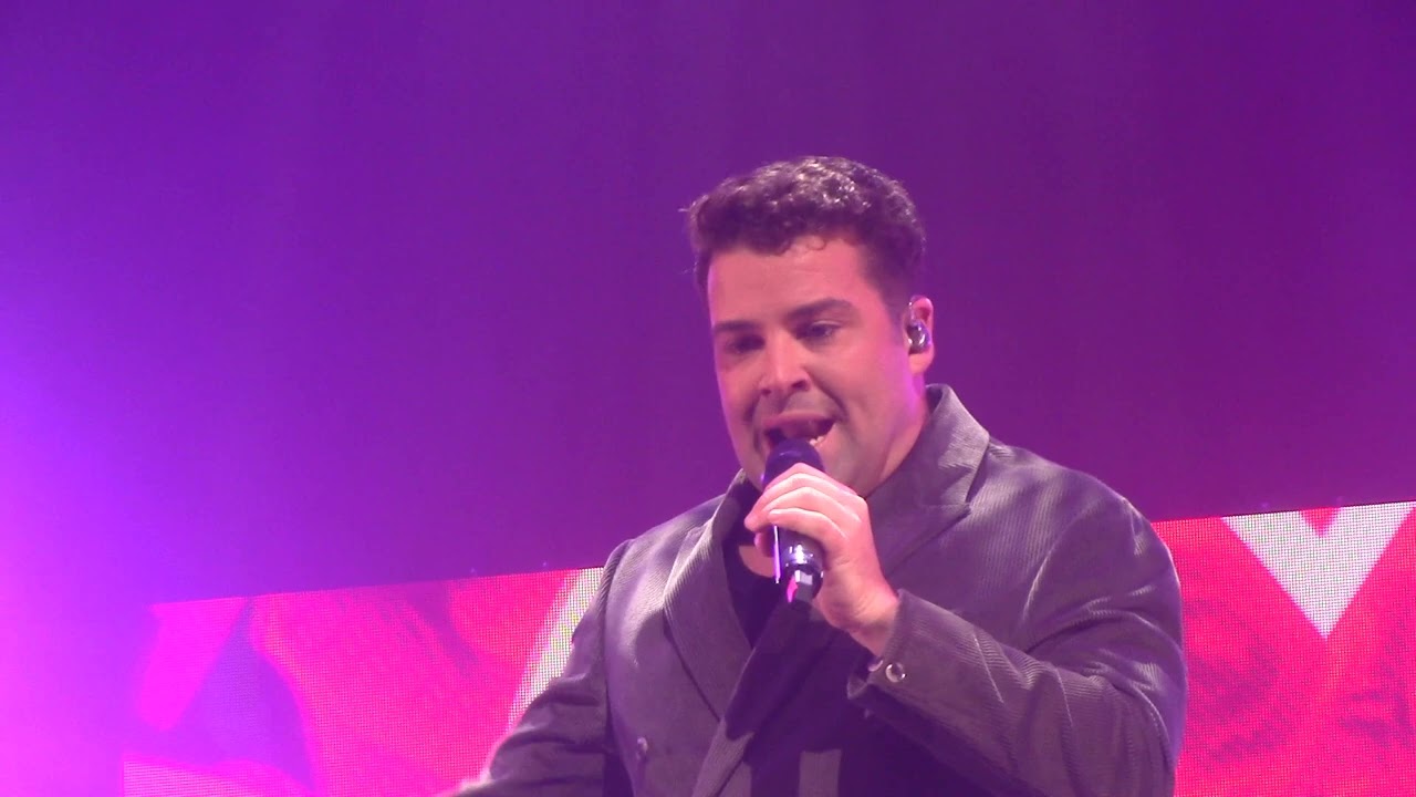 Joe McElderry - Mama - Customs House