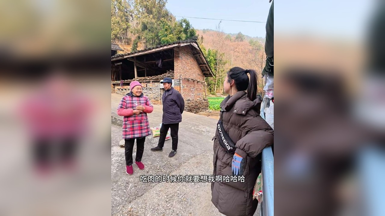 快过年了，一家人热热闹闹准备年货是最幸福的时刻