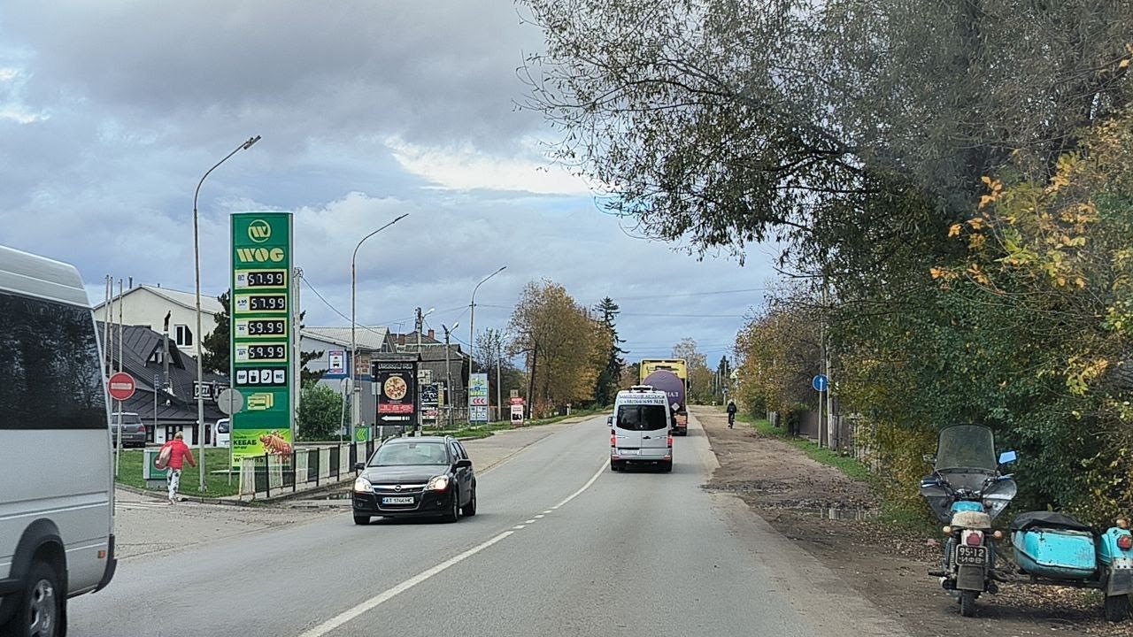 Виїзд з Долини в напрямку Болехова 2023 Івано-Франківська область