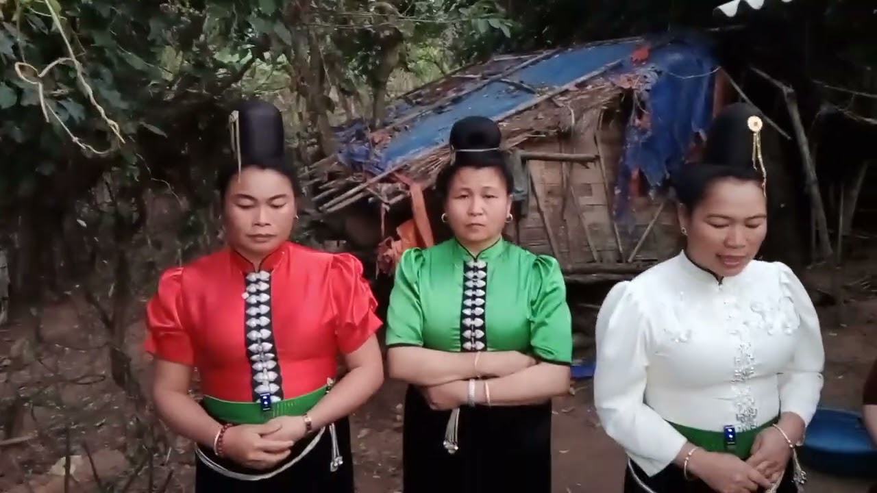 Chị hoa hồng và tòng thin hát đồng viên chị Tòng dịên hoàn cảnh khó khăn 