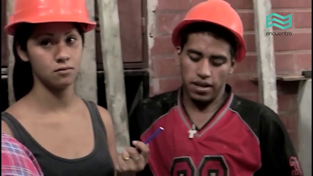 Oficios. Curso de albañilería: Revoque fino y salpicrete (capítulo completo) - Canal Encuentro