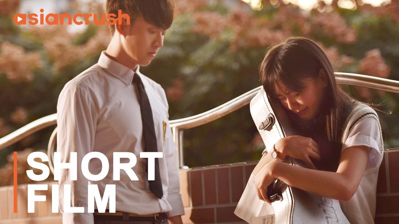 A Chinese girl confronts a rude boy who turns out to be his twin brother | Chinese Short Film