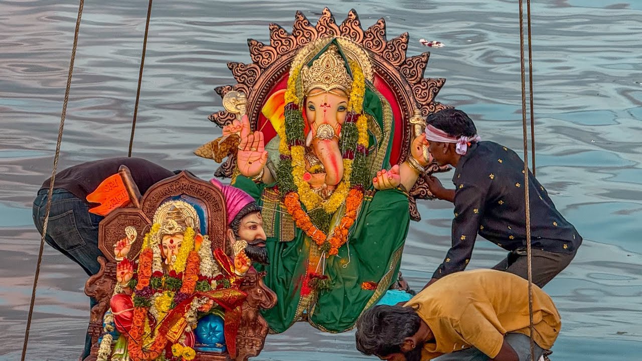Ganpati Visarjan 2025 Tank Bund | Ganesh Nimajjanam In hyderabad | Ganpati Visarjan 2025 In Lake 