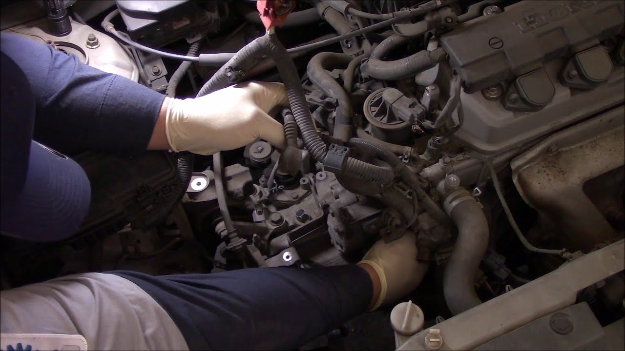 Clutch Replacement pt.1  (2005 Honda Civic)