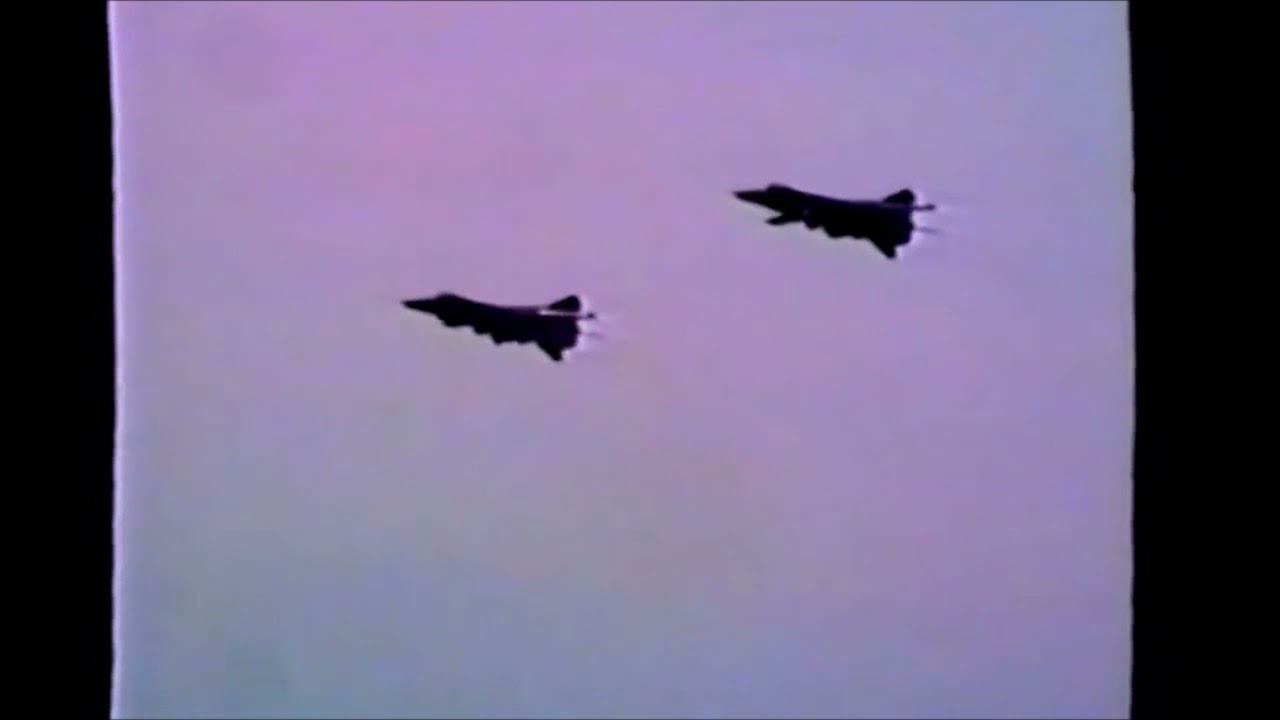 Bulgarian MiG-23BN bombing training