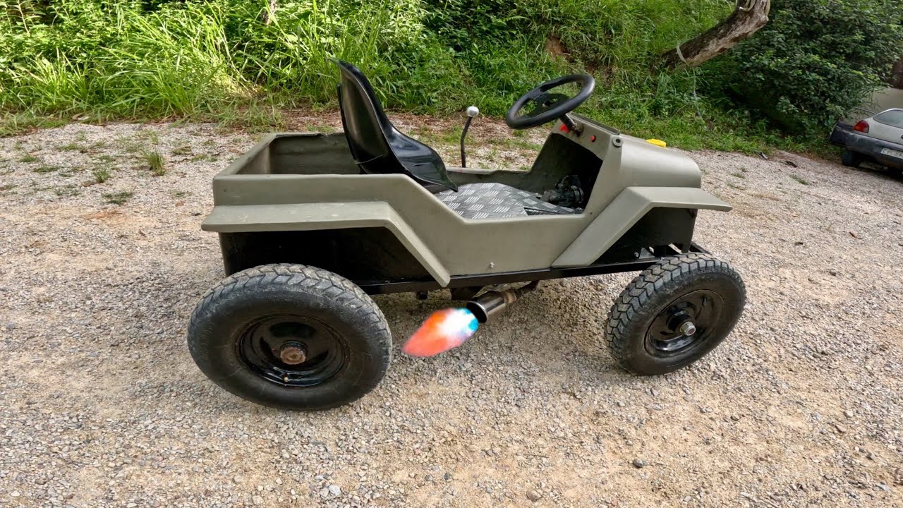 FIZ UM ESCAPAMENTO NOVO PARA O MINI JEEP. Thiago velho 